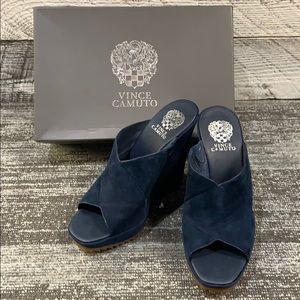 NEW Vince Camuto WM’s 9.5 Navy Suede Wedge Sandal